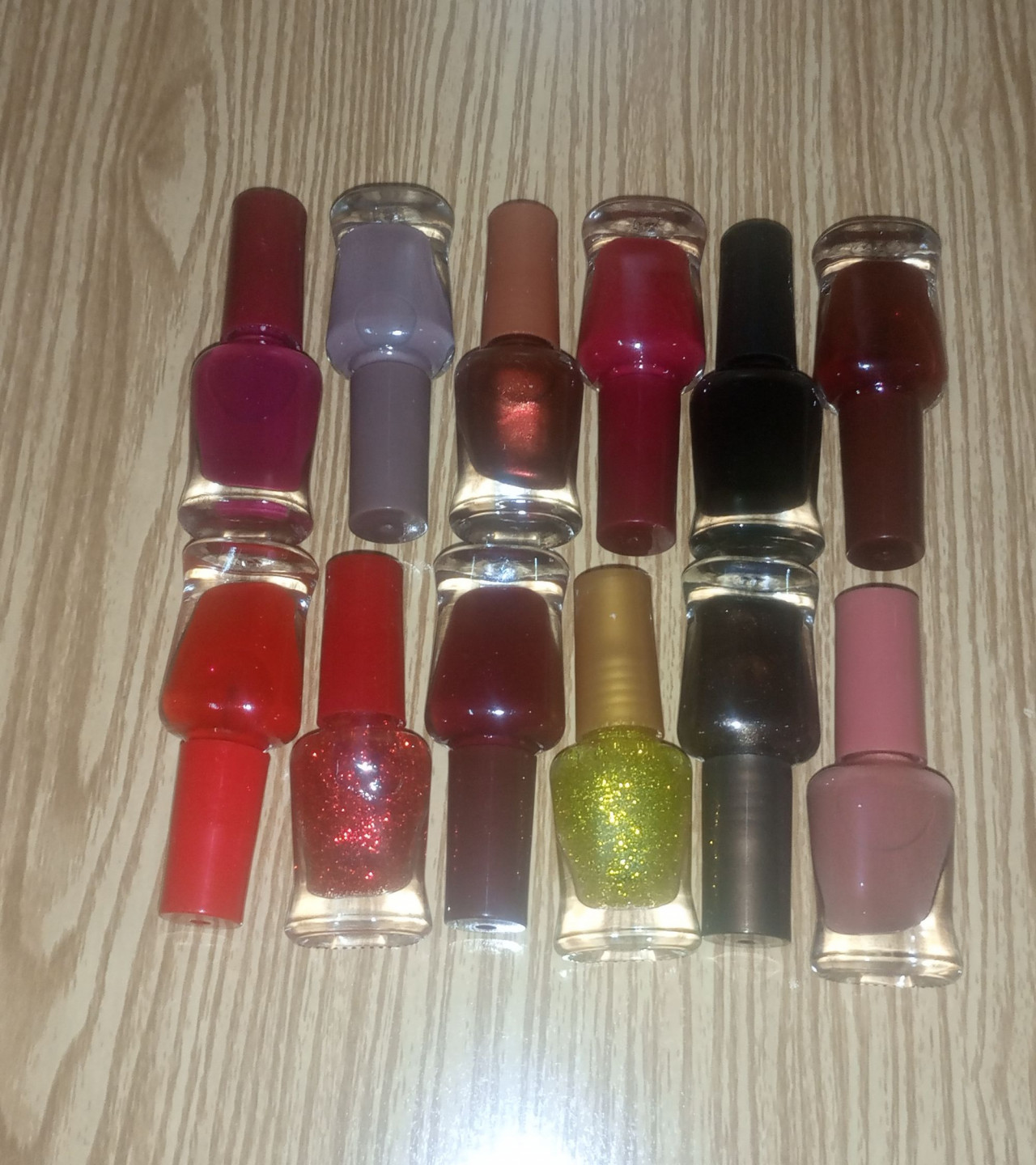 B beautiful shade in nail polish amazing color