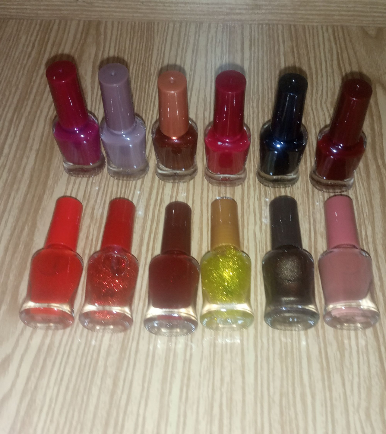 B beautiful shade in nail polish amazing color