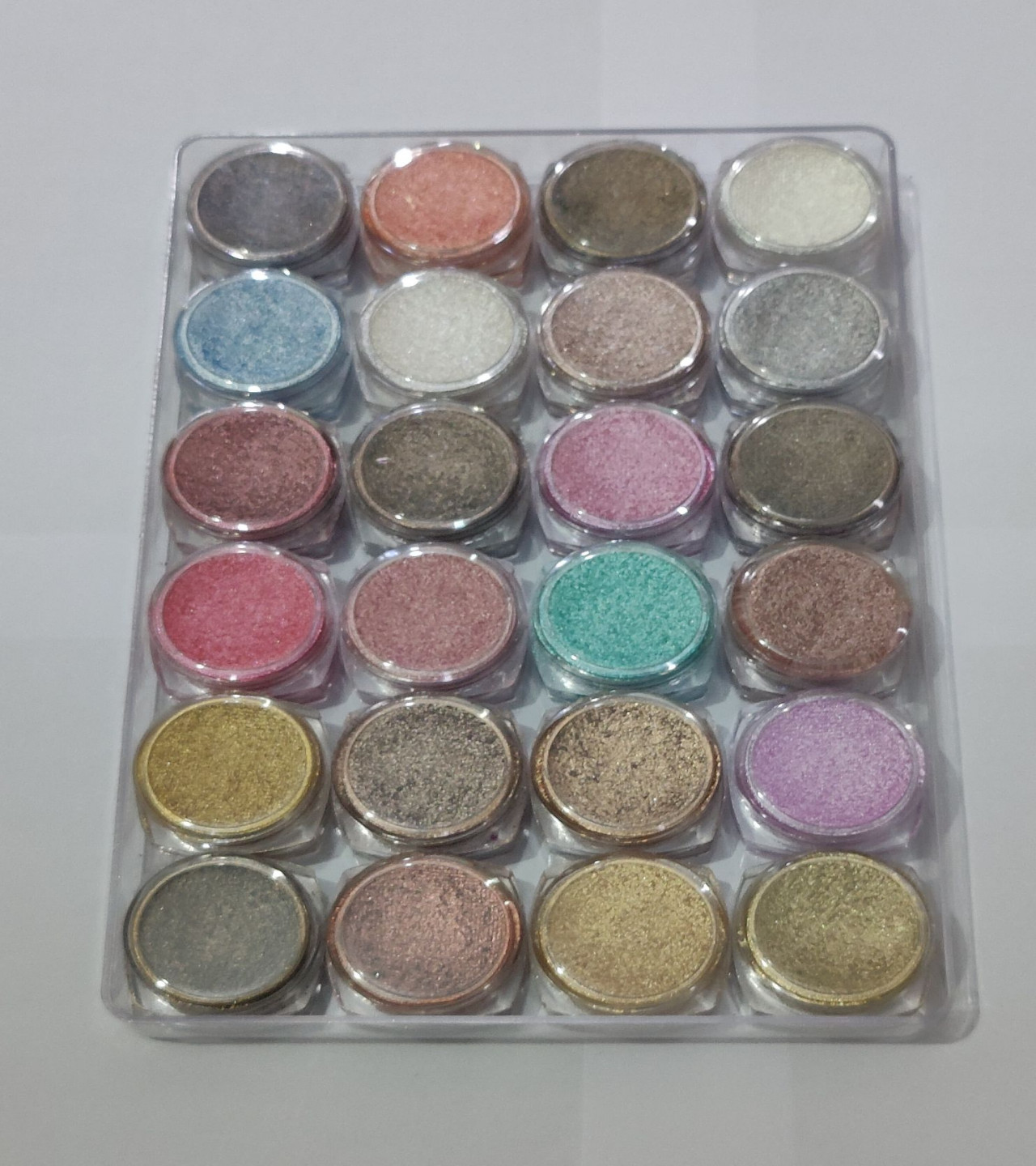 Pressed Creamy And Shimmery Eyeshadows Pack of 24